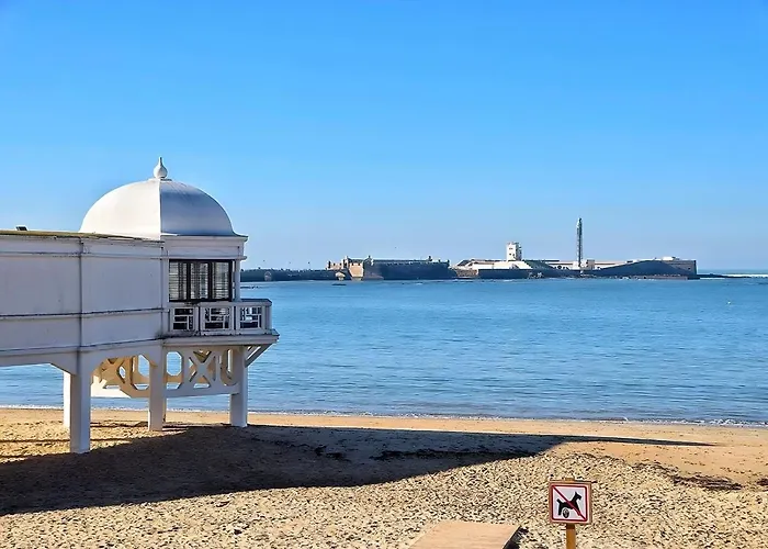 Plaza Falla Caleta * Καντίζ